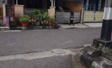 Rumah Baros Cimahi dekat Tol Cimahi 3 Kamar Tidur
