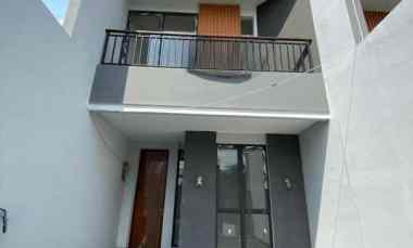 rumah baru dalam komplek kav dki meruya utara jakbar