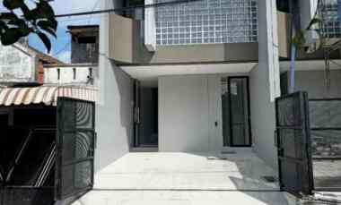 Rumah Baru Gres Minimalis Sutorejo Tengah