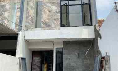 Rumah Baru Gress 2 Lantai Rungkut Mapan