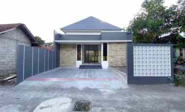 Rumah Baru Lokasi Premium dekat Kampus Uii