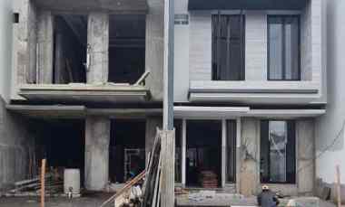 Rumah Baru Manyar Kertoadi dekat MERR, Kampus Untag