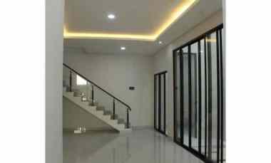 Rumah Baru Minimalis Dian Istana, Mocca Vrbana