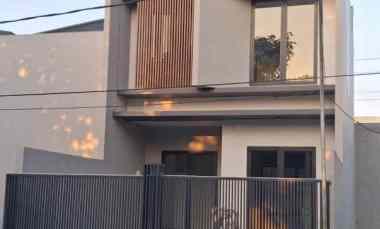 Rumah Baru Modern Manyar Jaya Row Jalan Lebar 3 Mobil