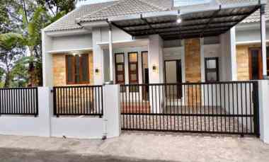 Rumah Baru Siap Huni Timur Candi Prambanan