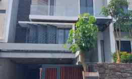 Rumah Modern Minimalis Citraland Taman Puspa Raya, Surabaya