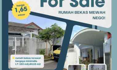 rumah bekas mewah minimalis 2 carport di malang kota