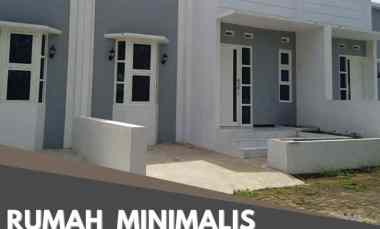 rumah bergaya modern simple