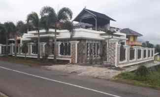 rumah besar di cibatu garut