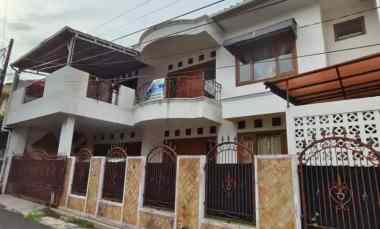 Rumah Besar Komplek DKI Pondok Kelapa Nego Brutal