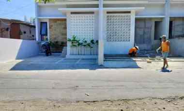 Rumah Cantik dekat Maguwoharjo di Kalasan, Sleman