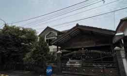 Rumah Cantik di Komplek Batununggal Indah Bandung