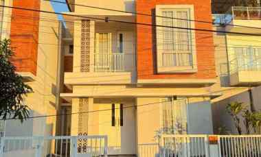 rumah cantik komplek sariwangi semi furnished