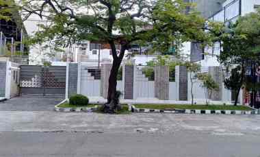 Rumah Cempaka MEWAH, BBQ AREA, 2 Gudang