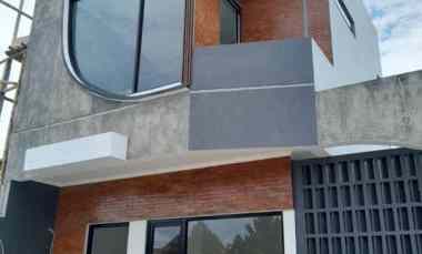 Rumah Cantik dekat Pusat Kota Ciganitri Buah Batu