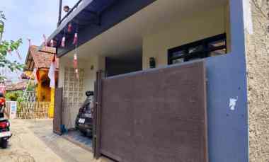 Rumah Cihanjuang dekat Pemkot Cimahi Full Bangunan