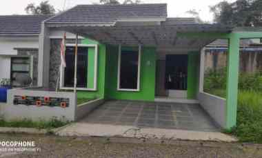 Rumah Cihanjuang, dekat Sarijadi Gegerkalong Pasteur