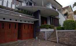 Rumah Cantik Komplek Elite Dago Asri Bandung dekat ITB