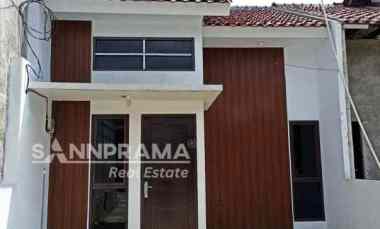 gambar rumah dalam cluster bedahan 1 lantai 385 jt rohkus