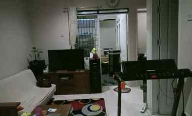 Rumah dalam Komplek Bumi Panyawangan Bandung Timur