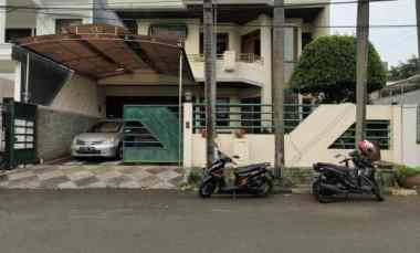 Rumah dalam Komplek View Danau di Cibubur Jaktim