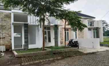 Rumah Dijual di Gondanglegi