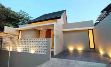 rumah desain cantik harga murah di ngaglik sleman