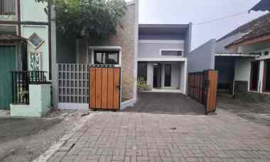 Rumah Dijual di Trihanggo, Gamping, Sleman, Yogyakarta