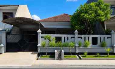 Rumah Dharmahusada Indah Strategis Row 3 Mobil 4,75M