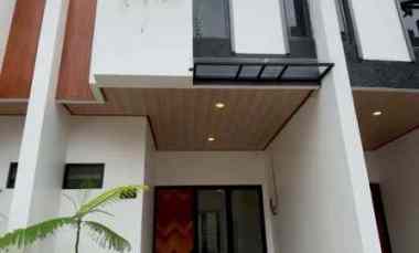 Rumah di Beji dekat Toll Kukusan, UI, Stasiun Depok Baru