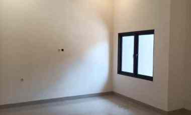 Rumah di Manyar Tirtomoyo Baru Gress