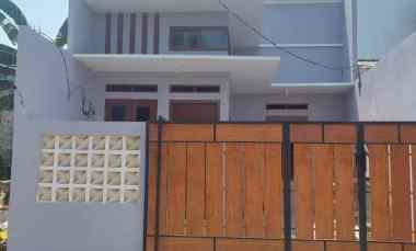 Rumah Dijual di vila gading harapan 1