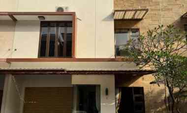 Rumah Dijual di Pasteur Mewah Nyaman Strategis