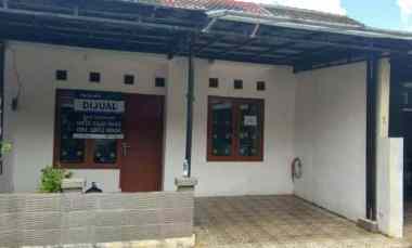 rumah dijual di perumahan rosewood garden