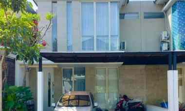 rumah dijual greenlake citraland surabaya barat