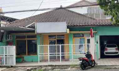 Rumah Dijual di Raya Ketintang Gayungan Surabaya Selatan