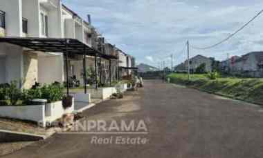 Rumah Dijual Stragesis jl Parung Bogor dekat Mall The Park