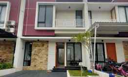 rumah exclusive 2 lantai lokasi dekat tip top depok