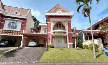 Rumah Exclusive PRV Gegerkalong Jarang Ada Taman Besar