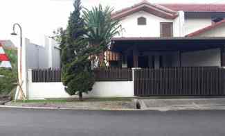 Rumah Gaya American Classic di Arcamanik Bandung