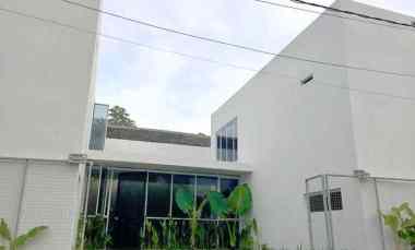 rumah gaya industrial green 2 lantai limited shm