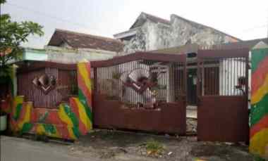 Rumah Hitung Tanah SIWALANKERTO, Strategis