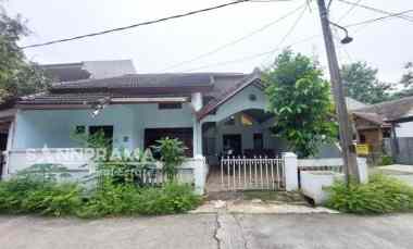 Rumah Hook 2 Lantai di Bukit Pamulang Indah Tbr