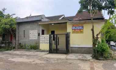 Rumah Hook Depan Fasum Kemang Bogor