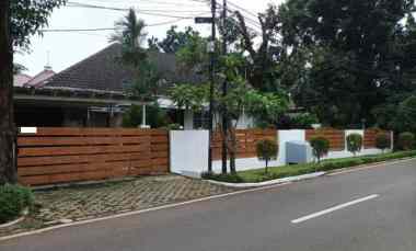 Rumah Hook Asri di Cilandak Barat, Jakarta Selatan