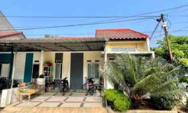 Rumah Hook dalam Mini Cluster di Mampang Depok