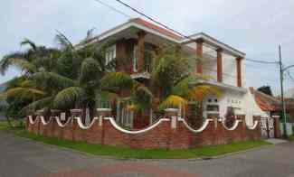 Rumah Hook di Citaland Utara Dijual