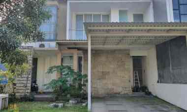 rumah imperial beach pakuwon city minimalis siap huni