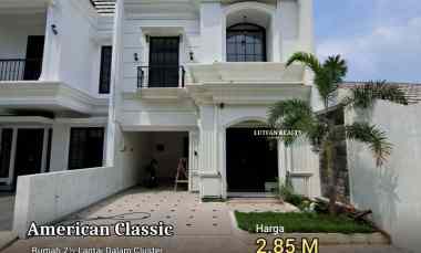 Rumah Jagakarsa American Classic dalam Cluster