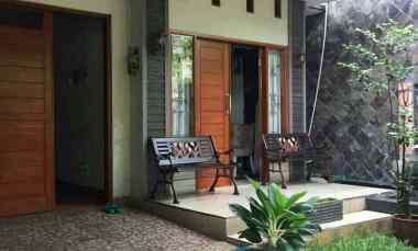 Rumah Second Terawat Siap Huni di Cinere